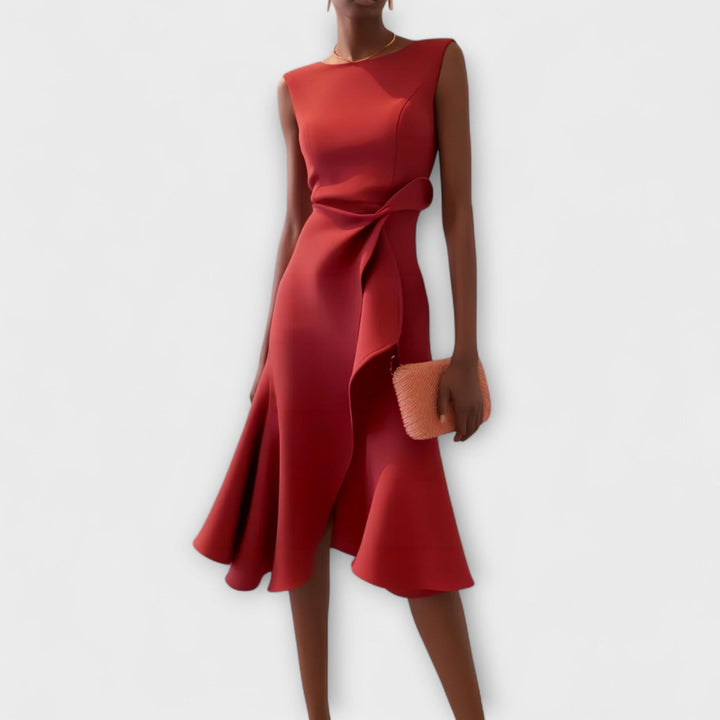 Yvonne – Gedrapeerde Asymmetrische Midi Jurk