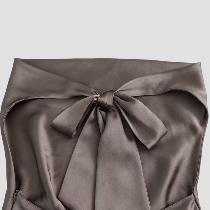 Arianna – Satijnen charme blouse